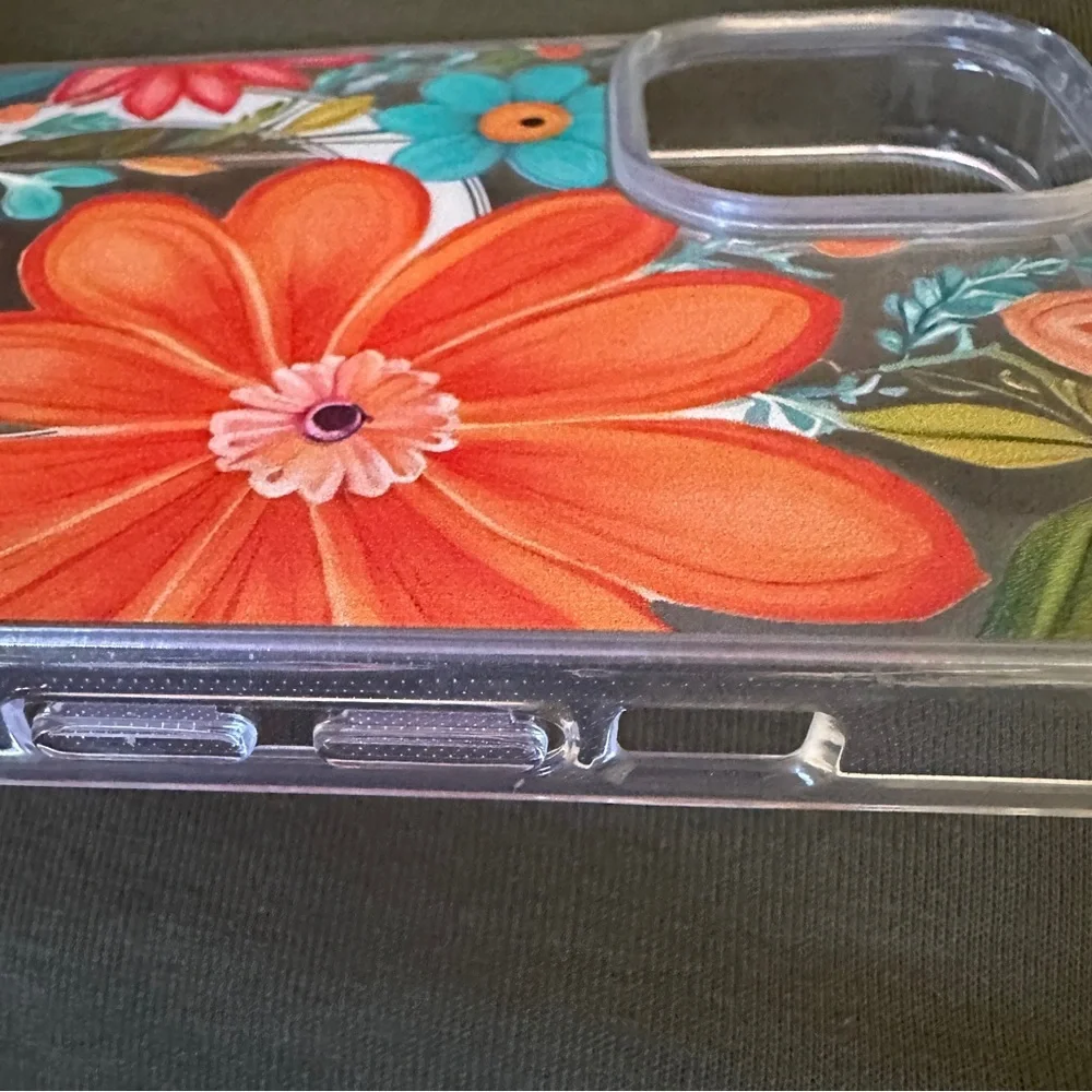 🦋 Floral IPHONE 14 Brand New Phone Case - Clear/Orange/ Green 🦋